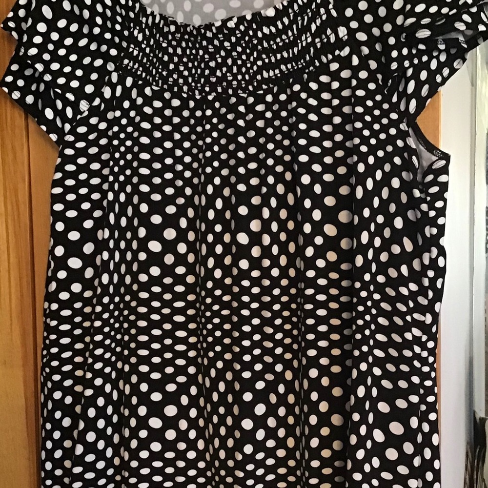CJ banks capped sleeve polka dot black/white top